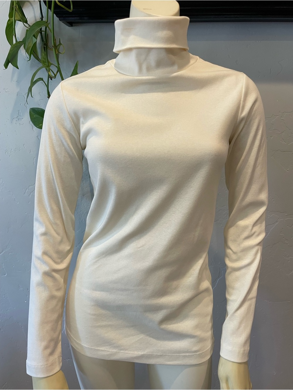 New Eddie Bauer Classic cotton Cream Turtleneck Long-Sleeve Top S